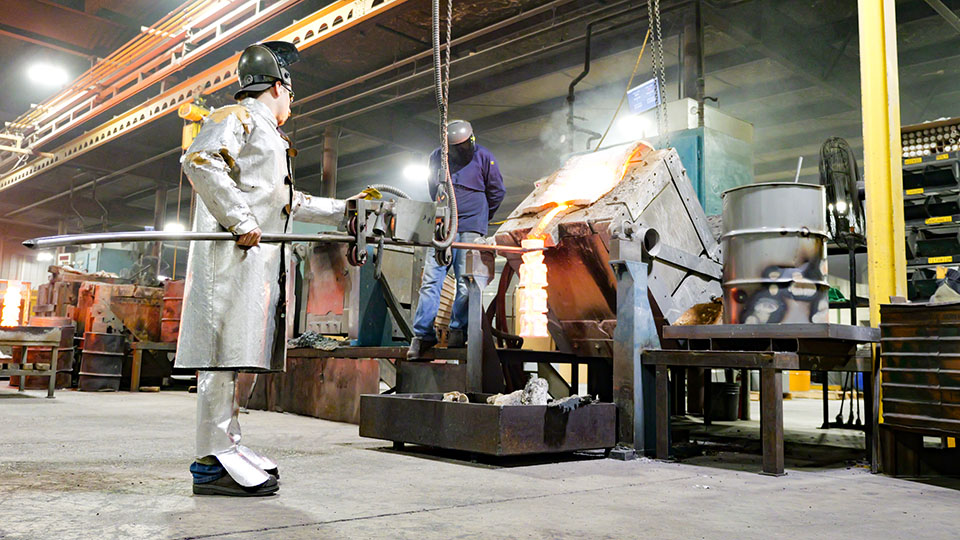 Eagle Precision core investment casting capabilities: pouring floor