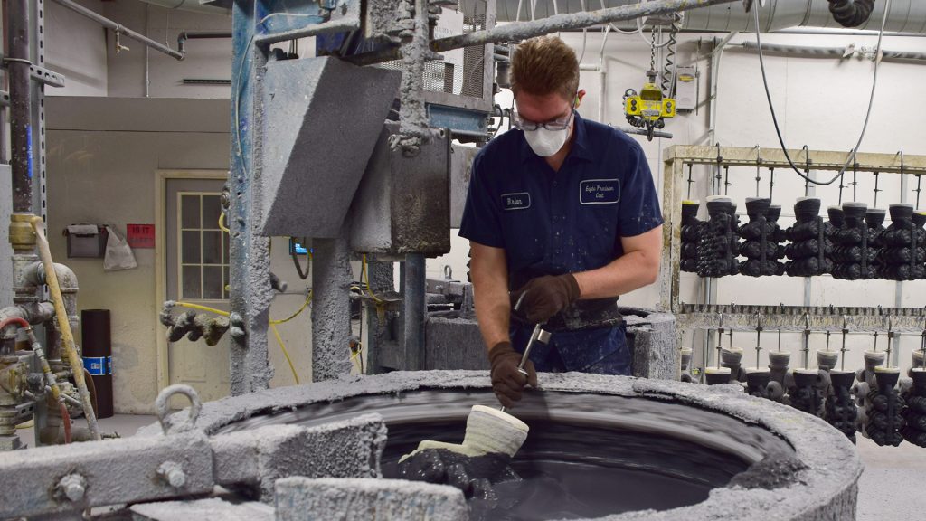 Dipping:  dipping into slurry with manipulator assisted draining